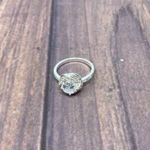 CHARTER CLUB CUBIC ZIRCONIA SILVER RING SIZE 9 LD41
